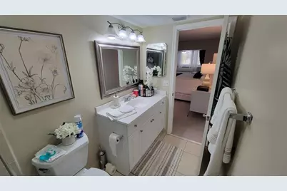 1801  Presidential Way, Unit #D202, West Palm Beach, FL 33401 - Photo 16