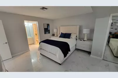 1801  Presidential Way, Unit #D202, West Palm Beach, FL 33401 - Photo 4