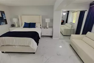 1801 Presidential Way, West Palm Beach, FL 33401 - Photo 8