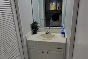 1801 Presidential Way, West Palm Beach, FL 33401 - Photo 10