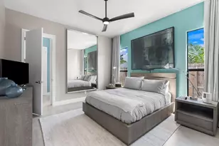 318 NE 25th St, Wilton Manors, FL 33305 - Photo 30