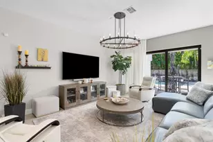 318 NE 25th St, Wilton Manors, FL 33305 - Photo 14