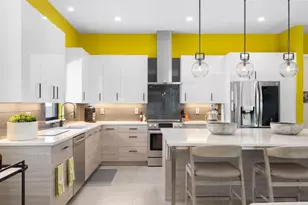 318 NE 25th St, Wilton Manors, FL 33305 - Photo 20