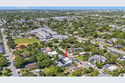 318 NE 25th St, Wilton Manors, FL 33305 - Photo 52