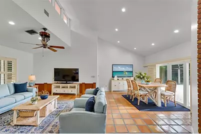 401  Farmington Dr, Plantation, FL 33317 - Photo 2