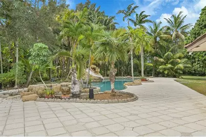 401  Farmington Dr, Plantation, FL 33317 - Photo 46