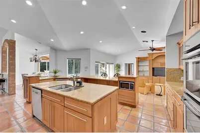 401  Farmington Dr, Plantation, FL 33317 - Photo 18