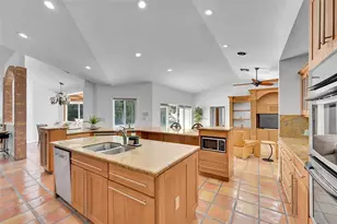 401 Farmington Dr, Plantation, FL 33317 - Photo 18