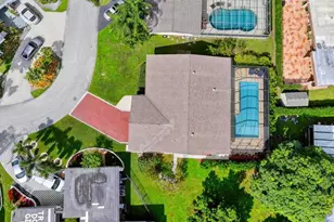 5904 Blue Beech Ct, Tamarac, FL 33319 - Photo 32