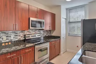 2421 NE 65th St, Fort Lauderdale, FL 33308 - Photo 20