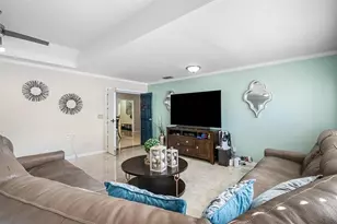 9040 NW 20th St, Pembroke Pines, FL 33024 - Photo 18