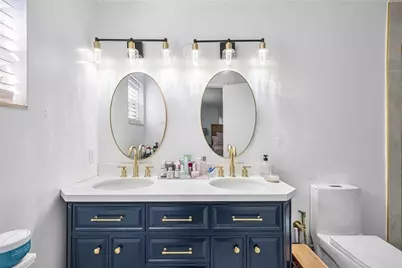 9040 NW 20th St, Pembroke Pines, FL 33024 - Photo 22