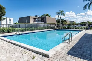 8204 SW 23rd St, North Lauderdale, FL 33068 - Photo 32