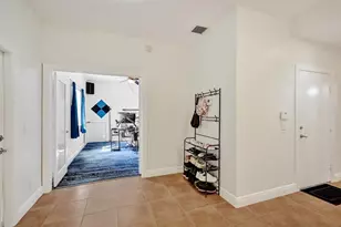 228 SW 6th Ct, Pompano Beach, FL 33060 - Photo 8