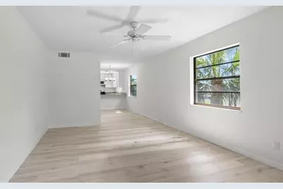 38  Vista Gardens Trl #207, Vero Beach, FL 32962 - Photo 8