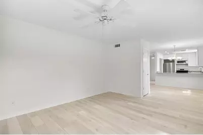 38  Vista Gardens Trl #207, Vero Beach, FL 32962 - Photo 10