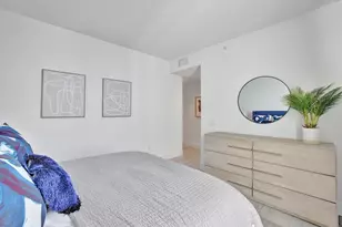 100 E Las Olas Blvd, Fort Lauderdale, FL 33301 - Photo 20