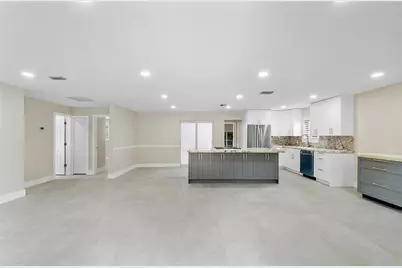 828  Johnson St, Hollywood, FL 33019 - Photo 8