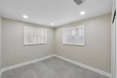 828  Johnson St, Hollywood, FL 33019 - Photo 14