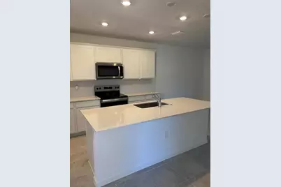 1527  Fells Cove Ln, Cape Coral, FL 33909 - Photo 6