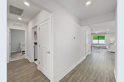2960  Shortleaf Ave, Oakland Park, FL 33311 - Photo 10