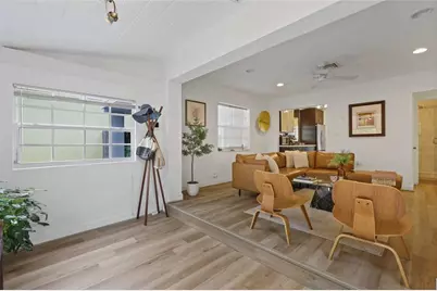 421 SW 12th Ct, Fort Lauderdale, FL 33315 - Photo 2