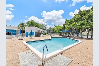 9401  Lime Bay Blvd, Unit #114, Tamarac, FL 33321 - Photo 16