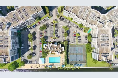 1000  Parkview Dr, Unit #1030, Hallandale Beach, FL 33009 - Photo 38