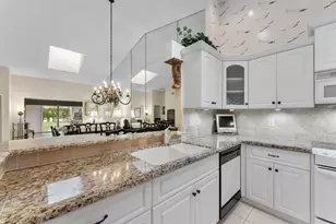 8333 Springlake Dr, Boca Raton, FL 33496 - Photo 10