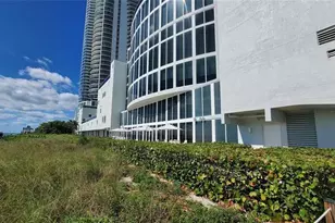 15901 Collins Ave, Sunny Isles Beach, FL 33160 - Photo 4