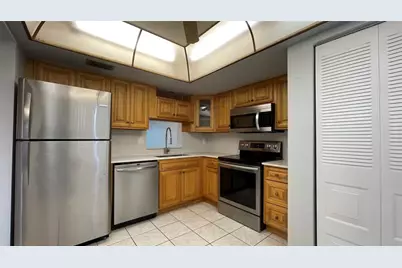 7620 NW 18th St, Unit #203, Margate, FL 33063 - Photo 2