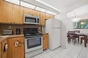 7247 Ashmont Cir, Tamarac, FL 33321 - Photo 8