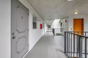 9311 Orange Grove Dr, Davie, FL 33324 - Photo 18