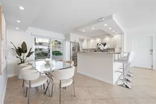 215 N Birch Rd, Fort Lauderdale, FL 33304 - Photo 10