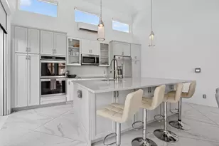 552 N Carol Pkwy, Margate, FL 33068 - Photo 12