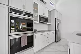 552 N Carol Pkwy, Margate, FL 33068 - Photo 8