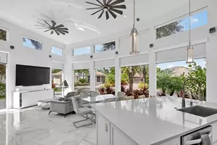 552 N Carol Pkwy, Margate, FL 33068 - Photo 6