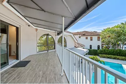 2325 NE 28th St, Lighthouse Point, FL 33064 - Photo 36