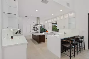 2325 NE 28th St, Lighthouse Point, FL 33064 - Photo 18