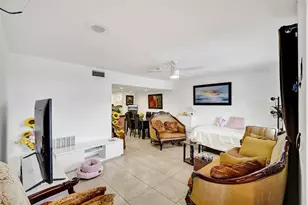 1732 W 72nd St, Hialeah, FL 33014 - Photo 6