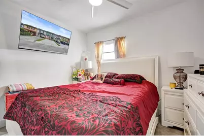 1732 W 72nd St, Unit #1732, Hialeah, FL 33014 - Photo 22