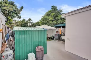 1732 W 72nd St, Hialeah, FL 33014 - Photo 36