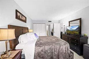 3090 Holiday Springs Blvd, Margate, FL 33063 - Photo 6