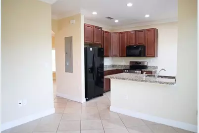 291  Lake Monterey Cir, Boynton Beach, FL 33426 - Photo 8