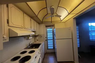 2050 39th St Unit, Lighthouse Point, FL 33064 - Photo 12