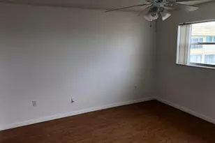 8110 Sunrise Lakes Blvd, Sunrise, FL 33322 - Photo 20