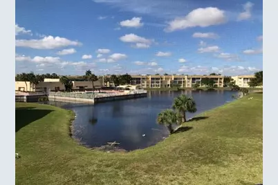 8110  Sunrise Lakes Blvd, Unit #309, Sunrise, FL 33322 - Photo 4