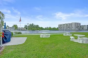 1001 N Riverside Dr, Pompano Beach, FL 33062 - Photo 42