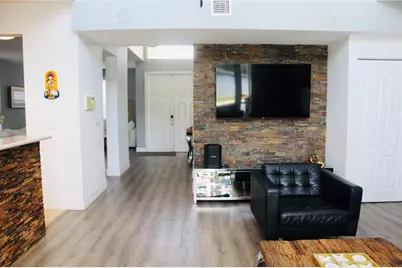 1512 SW 187th Ter, Pembroke Pines, FL 33029 - Photo 6