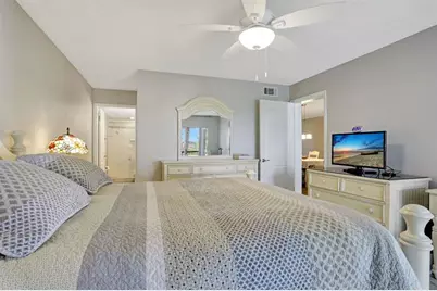 4040  Crystal Lake Dr, Unit #202, Deerfield Beach, FL 33064 - Photo 32